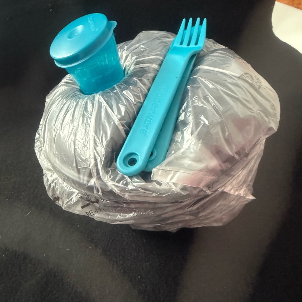 Tupperware Blue Serving Utensils Set